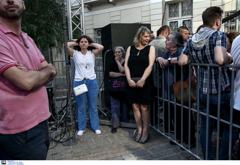 Η Κατερίνα Παπακώστα στο Θησείο