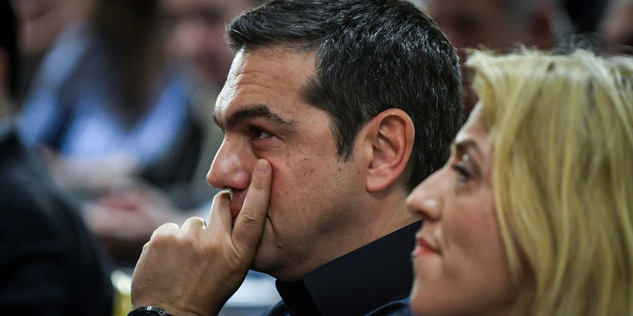 Ο Αλέξης Τσίπρας με την Ρένα Δούρου στην ΚΕ του ΣΥΡΙΖΑ