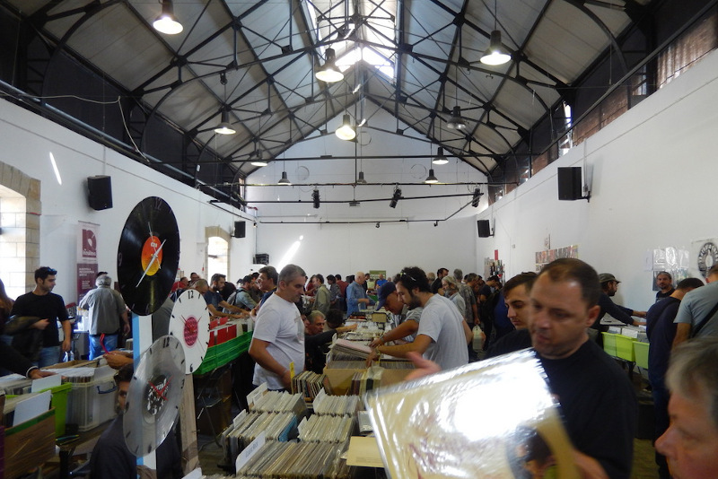 Vinyl Market 