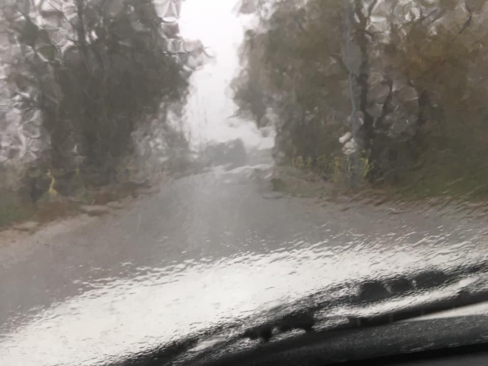 δυνατη βροχη