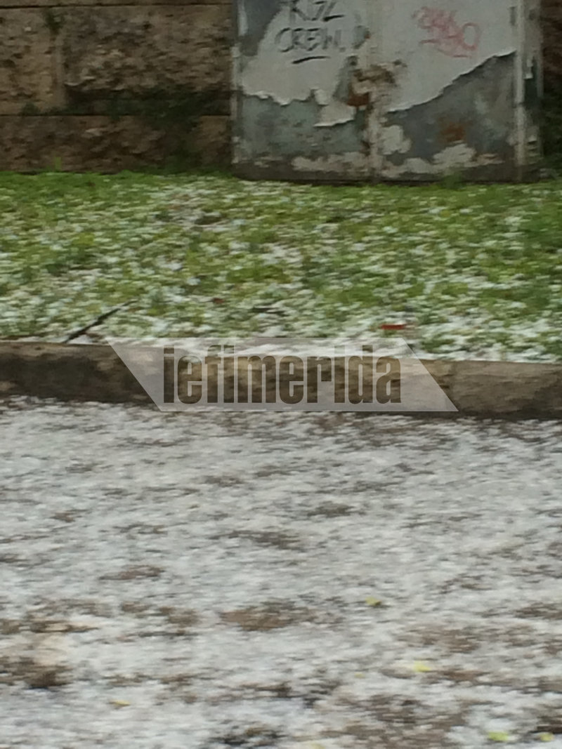 Μέσα Απριλίου και έντονη χαλαζόπτωση χτύπησε το κέντρο της Αθήνας