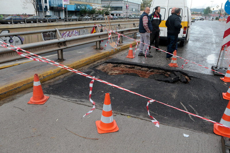 καθιζηση δρόμου 