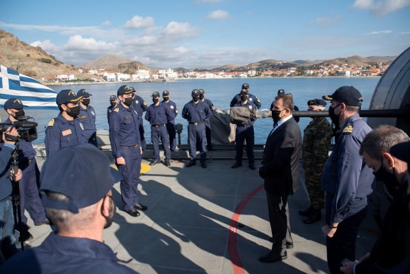 Σε μονάδες των Ενόπλων Δυνάμεων στη Λήμνο ο ΥΠΕΘΑ Ν. Παναγιωτόπουλος 5 Σε μονάδες των Ενόπλων Δυνάμεων στη Λήμνο ο ΥΠΕΘΑ Ν. Παναγιωτόπουλος