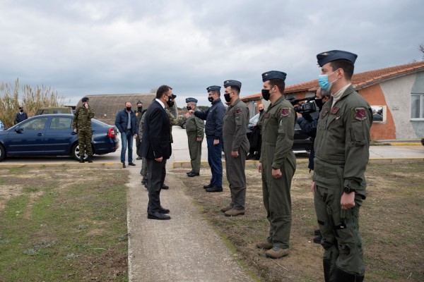 Σε μονάδες των Ενόπλων Δυνάμεων στη Λήμνο ο ΥΠΕΘΑ Ν. Παναγιωτόπουλος 2 Σε μονάδες των Ενόπλων Δυνάμεων στη Λήμνο ο ΥΠΕΘΑ Ν. Παναγιωτόπουλος