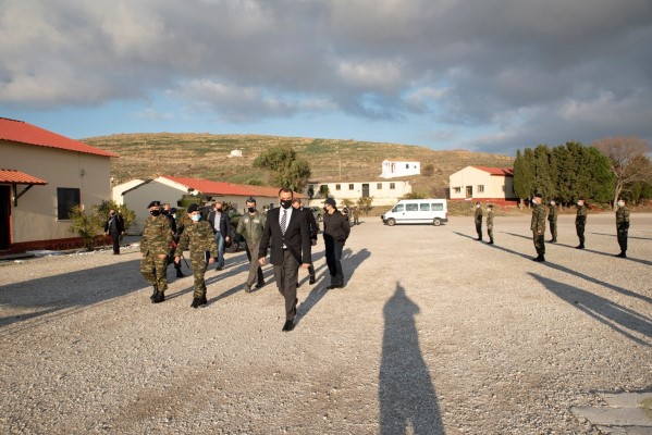Σε μονάδες των Ενόπλων Δυνάμεων στη Λήμνο ο ΥΠΕΘΑ Ν. Παναγιωτόπουλος 11 Σε μονάδες των Ενόπλων Δυνάμεων στη Λήμνο ο ΥΠΕΘΑ Ν. Παναγιωτόπουλος