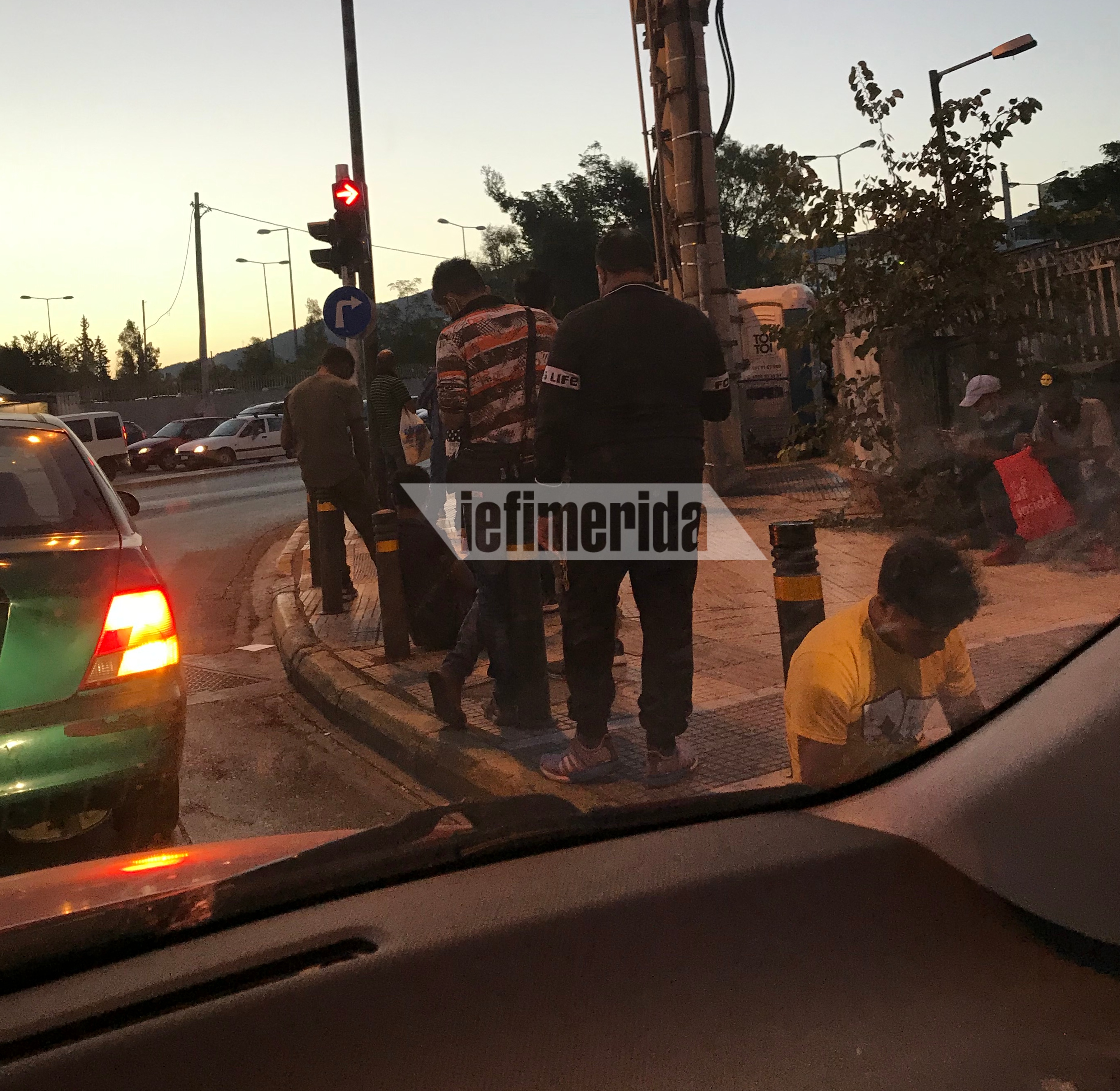 Τεράστιες ουρές από μετανάστες στην Υπηρεσία Ασύλου