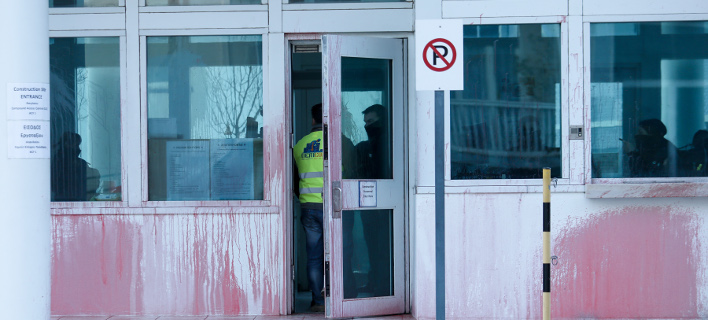 Βανδαλισμοι στην Πρεσβεία των ΗΠΑ, φωτογραφία: intimenews ΛΙΑΚΟΣ ΓΙΑΝΝΗΣ