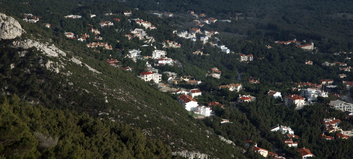 Τακτοποιούν και τα αυθαίρετα στα δάση! Πληρώνεις, το νομιμοποιείς για 40 χρόνια