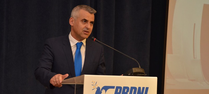 Ο ελληνικής καταγωγής παÏαιτηθείς βουλευτής Ευάγγελος ÎτοÏλες
