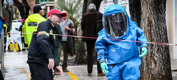 ÎœÏ€Î±ÏÎ¬Î¶ ÏÏ€Î¿Ï€Ï„Ï‰Î½ Ï†Î±ÎºÎ­Î»Ï‰Î½ Î¼Îµ ÏƒÎºÏŒÎ½Î· (Î¦Ï‰Ï„Î¿Î³ÏÎ±Ï†Î¯Î±: EUROKINISSI/Î£Î¥ÎÎ•Î¡Î“Î‘Î¤Î—Î£)