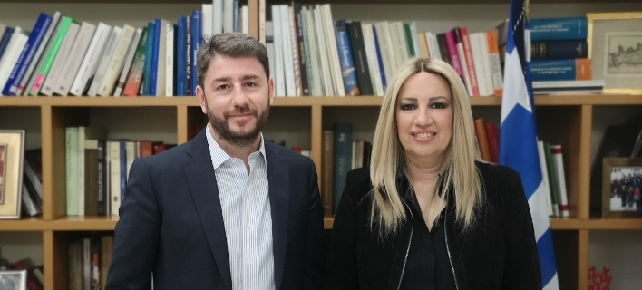 Î ÎÎ¯ÎºÎ¿Ï ÎνδÏοÏ
Î»Î¬ÎºÎ·Ï (αÏιÏÏεÏά) και η ΦÏÏη ÎεννημαÏά (δεξιά)