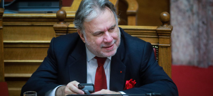 Κατρούγκαλος: Υποχρεωτική η χρήση του «Βόρεια Μακεδονία» από αυτή την εβδομάδα