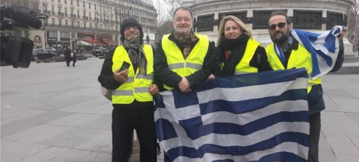 Ο Λαφαζάνης στο Παρίσι με τα Κίτρινα Γιλέκα 