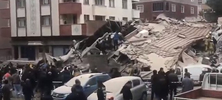 Τουρκία: Κατάρρευση κτιρίου στην Κωνσταντινούπολη -Πληροφορίες για τουλάχιστον ένα νεκρό