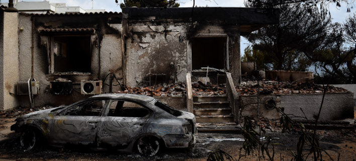 Το Μάτι, μία ημέρα μετά τη φονική φωτιά / Φωτογραφία: EUROKINISSI (ΤΑΤΙΑΝΑ ΜΠΟΛΑΡΗ)