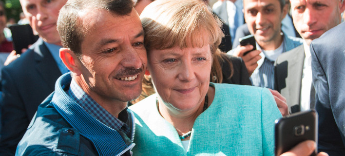 Bild: Η Μέρκελ θέλει να βρει δουλειά στους πρόσφυγες 