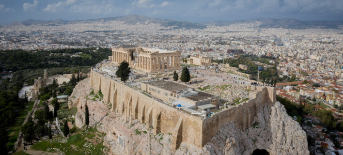 H Moodyâ€™ s Î±Î½Î±Î²Î±Î¸Î¼Î¯Î¶ÎµÎ¹ Ï„Î·Î½ Î•Î»Î»Î¬Î´Î±/Î¦Ï‰Ï„Î¿Î³ÏÎ±Ï†Î¯Î±: Eurokinissi