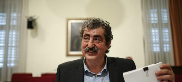 «Σαχλαμαρόμαγκας»: Η «Εφημερίδα των Συντακτών» κάνει φέτες τον Πολάκη