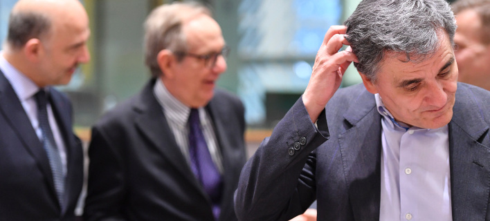 Κίτρινες κάρτες από το Eurogroup: Στον αέρα η δόση των 750 εκατ., πάγος στις 120 δόσεις, ενστάσεις για α' κατοικία