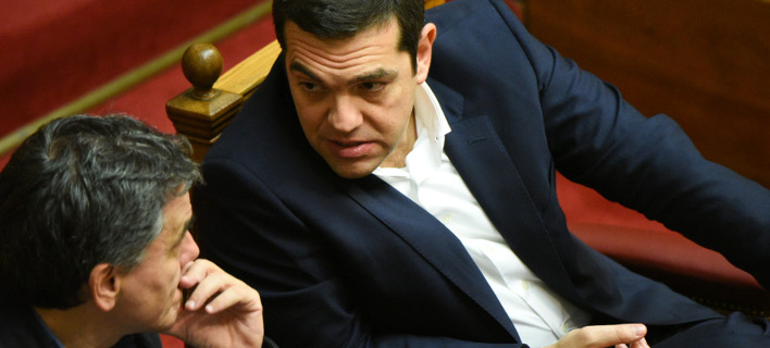 Παγώνουν το δώρο Πάσχα, τάζουν μέρισμα για το φθινόπωρο