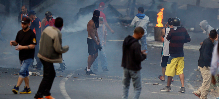 Εκτός ελέγχου η κατάσταση στη Βενεζουέλα(Φωτογραφία: AP Photo/Fernando Llano)
