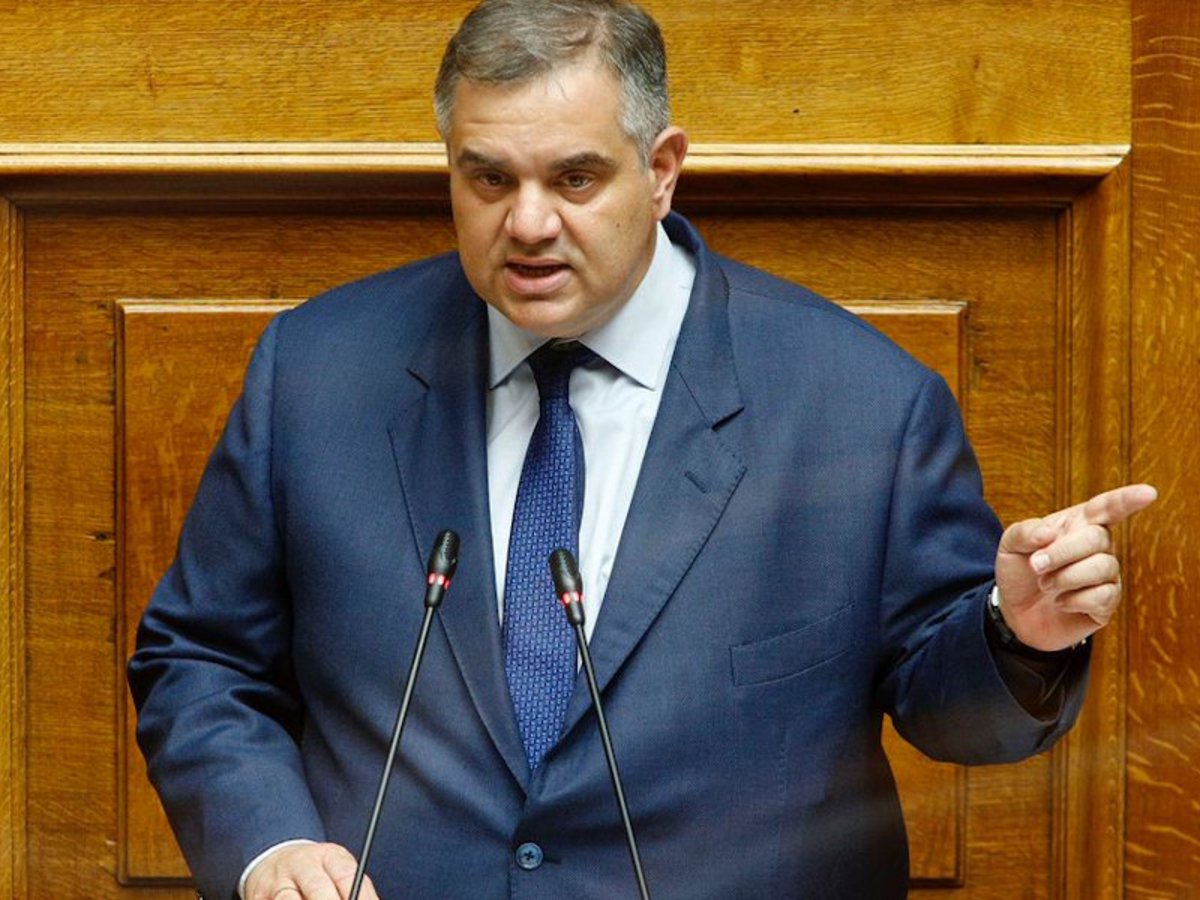 Βασίλης Σπανάκης: Αθωώθηκε για τη δήθεν εμπλοκή του σε λαθροχειρία στο  συνέδριο της ΑΔΕΔΥ - iefimerida.gr
