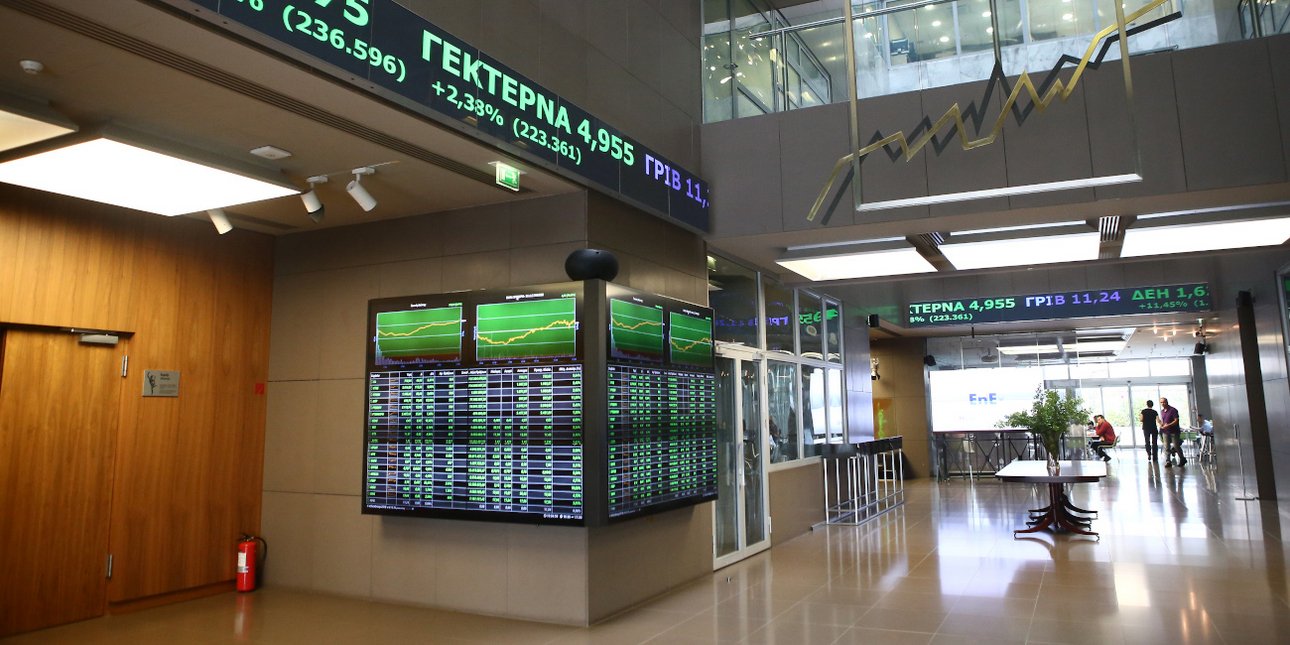 Χρηματιστήριο Αθηνών: Εβδομαδιαίο ράλι ανόδου 3,75% με αιχμή τις τράπεζες και θετικό διεθνές κλίμα