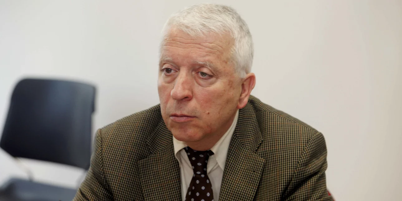 Μέλη του ΣΥΡΙΖΑ Λέσβου στηρίζουν τον Μουτζούρη
