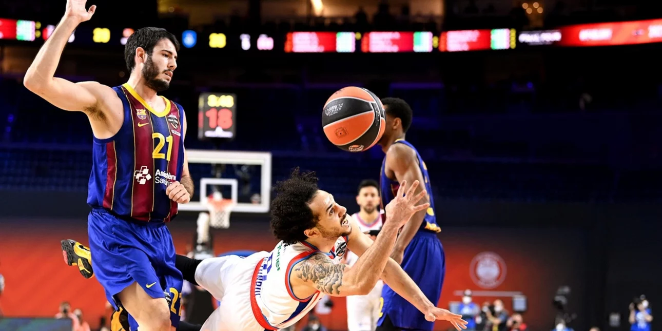 Τελικός Euroleague: Η Εφές κέρδισε 86-81 την Μπαρτσελόνα Τελικός Euroleague: Η Εφές κέρδισε 86-81 την Μπαρτσελόνα