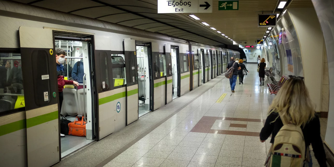 Apergies Kai Staseis Ergasias Sta Mmm Pws 8a Kinh8oyn Lewforeia Trolei Hlektrikos Kai Metro Stis 4 Kai 6 Maioy S Y T A