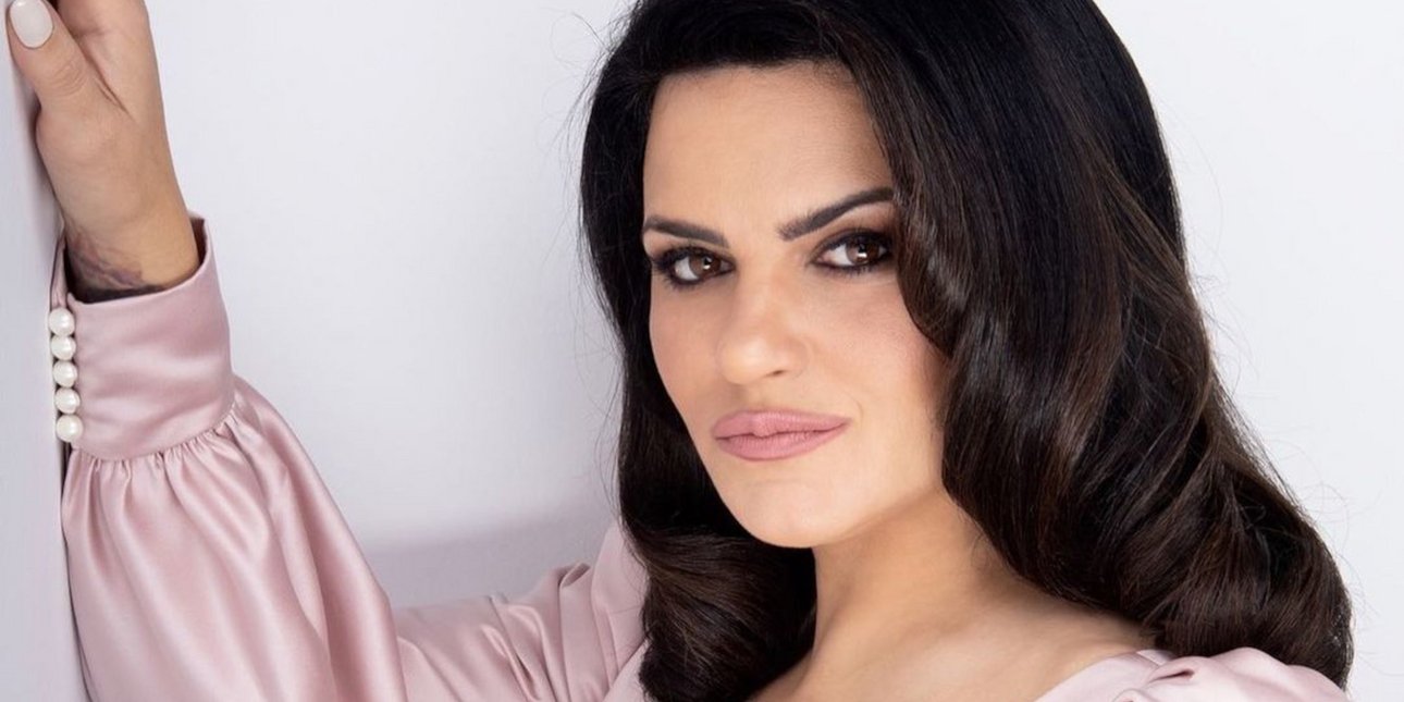 Δήμητρα Κατσαφάδου: Η Μανιάτισσα μάνα, τα δύσκολα χρόνια και η μάχη με την κατάθλιψη