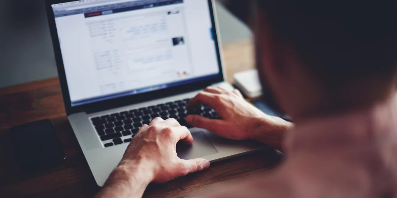 Ανοίγει το Taxis για τις φορολογικές δηλώσεις: Τα νέα έντυπα και οι προσυμπληρωμένες δηλώσεις για μισθωτούς και συνταξιούχους