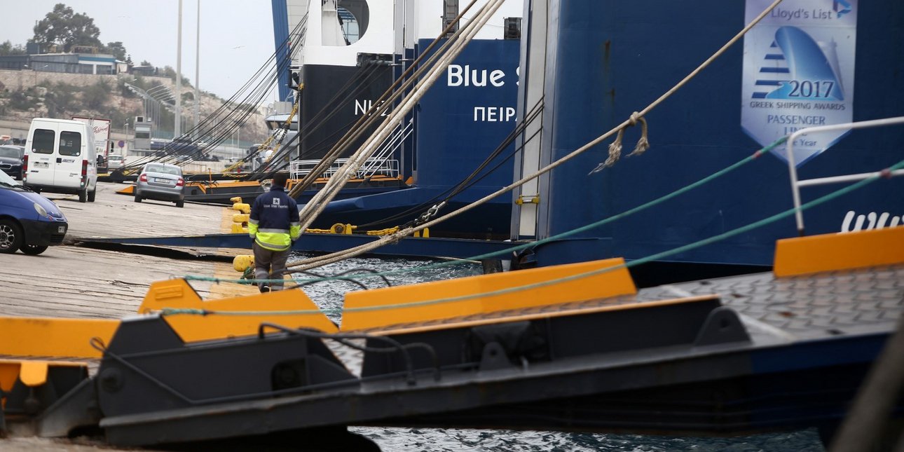 Δεμένα τα πλοία την Πρωτομαγιά -24ωρη απεργία από την ΠΝΟ