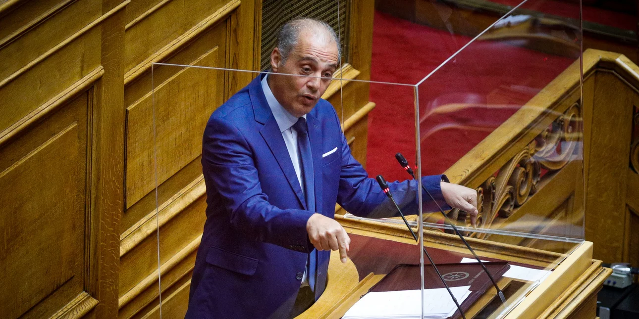 Βελόπουλος στη Βουλή: Και τα τρία κόμματα μετέτρεψαν την ΕΥΠ σε εργαλείο παρακολούθησης των αντιπάλων τους