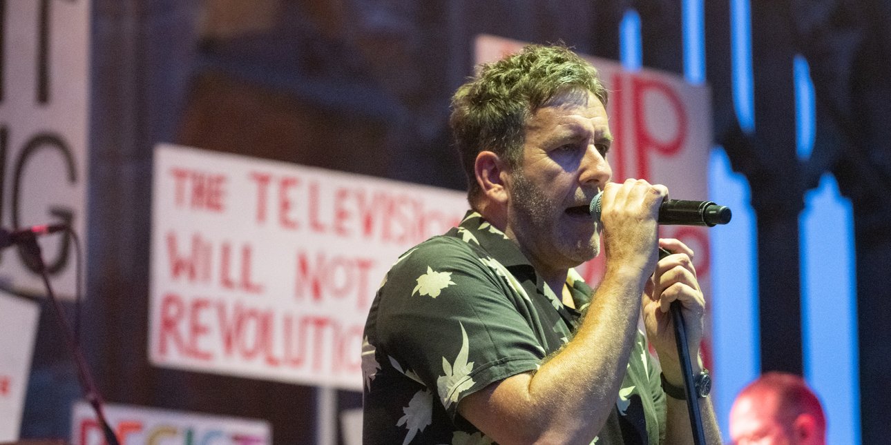 Πέθανε ο Τέρι Χολ, ο τραγουδιστής των «The Specials» Σε ηλικία 63 ετών