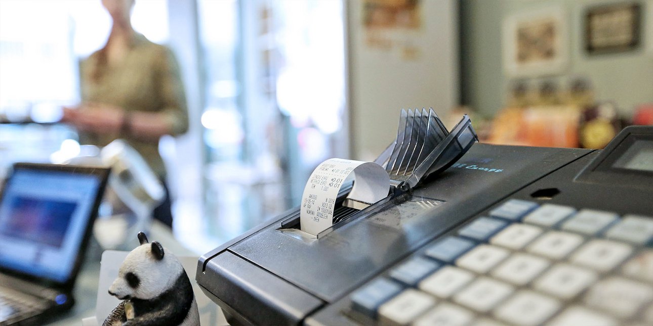 Greek Tax Authority Uncovers Violations at Nearly 40% of Businesses in Tourist Hotspots