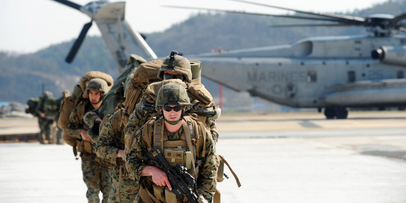 Washington Post: Οι ΗΠΑ θα στείλουν χιλιάδες επιπλέον στρατιώτες στη Μέση Ανατολή -Σφίγγει ο κλοιός γύρω από το Ιράν