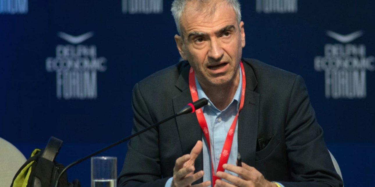 Στα «μαχαίρια» Μαραντζίδης-Βαξεβάνης, τον μηνύει για το δημοσίευμα ότι πληρώνεται από τη Βρετανία -Κόντρα με Ράμμο, μετά την ανάρτηση υπέρ του καθηγητή