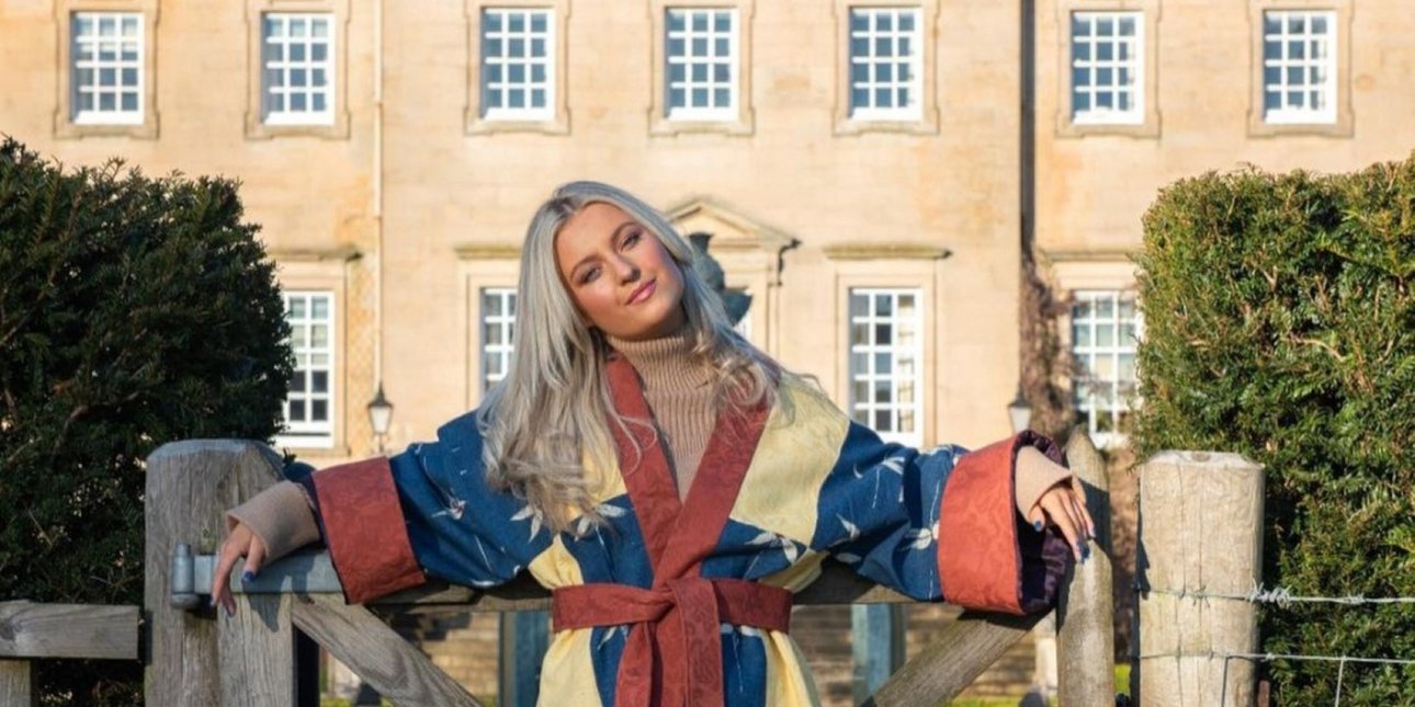 Κιμονό φτιαγμένο από τις κουρτίνες του Παλατιού