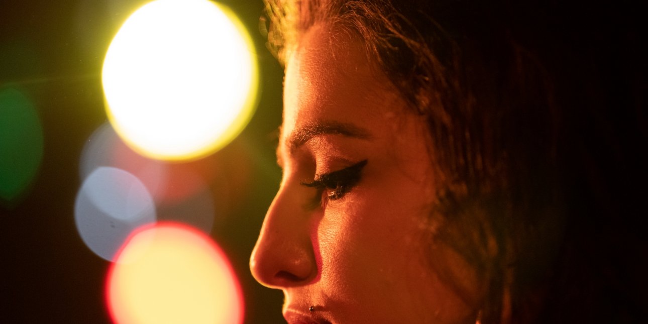 H Μαρίσα Άμπελα ως Έιμι Γουάινχαουζ 