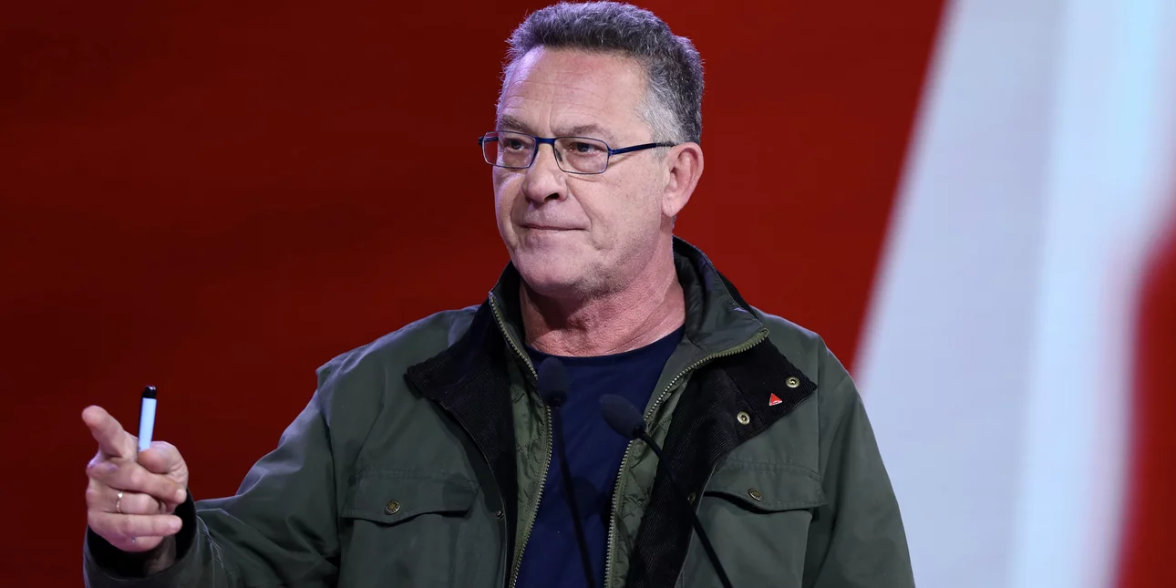 Το Εργατικό Κέντρο Λιβαδειάς καταγγέλλει Αρβανίτη του ΣΥΡΙΖΑ: Δεν θα μας χρησιμοποιείτε για προεκλογικές φιέστες