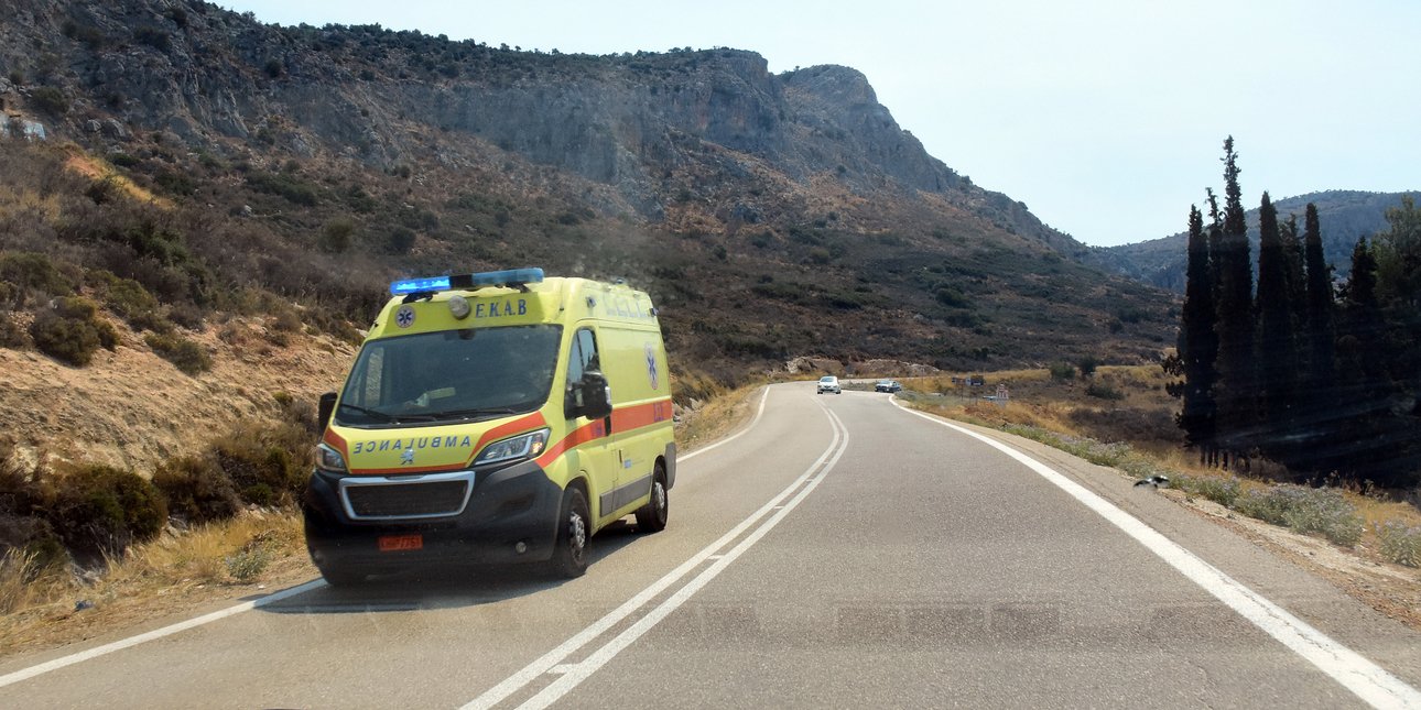 Τραγωδία στις Σέρρες: Σφοδρή μετωπική σύγκρουση φορτηγού με αυτοκίνητο -Δύο νεκροί