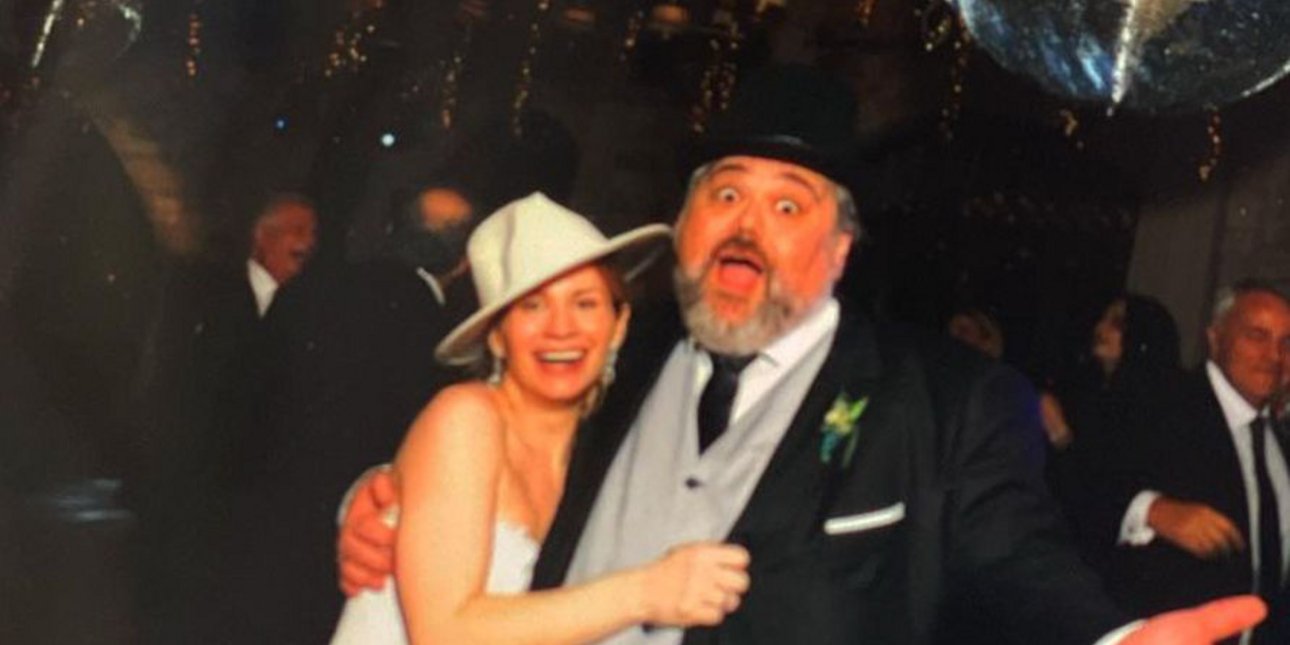 Παντρεύτηκε ο επικοινωνιολόγος του πρωθυπουργού