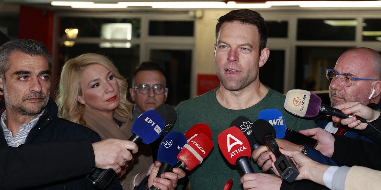 Ο Στέφανος Κασσελάκης στην συνεδρίαση της Πολιτικής Γραμματείας