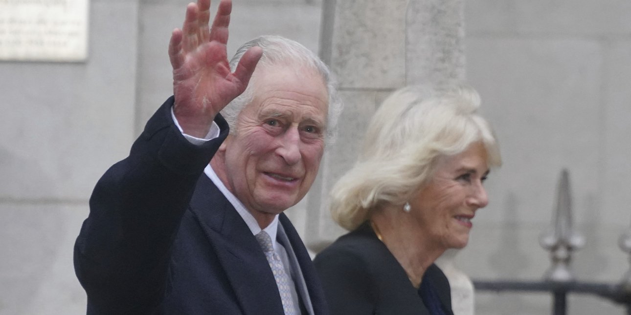 Ο Βασιλιάς Κάρολος Γ' της Βρετανίας και η Βασίλισσα Καμίλα αναχωρούν από την κλινική του Λονδίνου