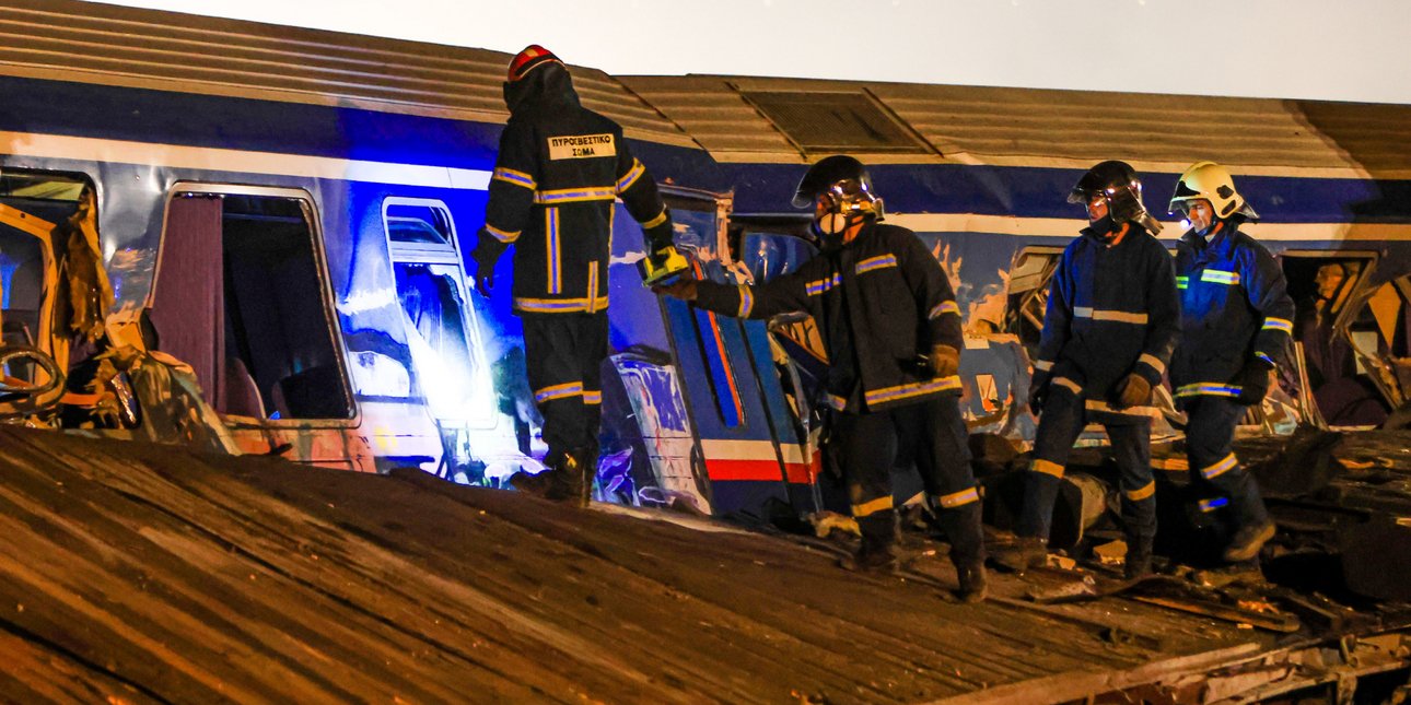 Η νύχτα της σιδηροδρομικής τραγωδίας στα Τέμπη