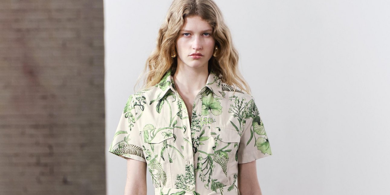 Το απόλυτο πασπαρτού της μόδας είναι το shirt dress -Οι 8 επιλογές που θα απογειώσουν το καλοκαιρινό στιλ σας