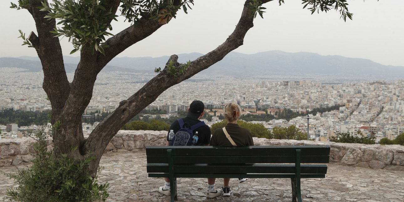 Κοκτέιλ σκόνης, συννεφιάς και ζέστης -Πού θα βρέξει λάσπη, η αναλυτική πρόγνωση Μαρουσάκη