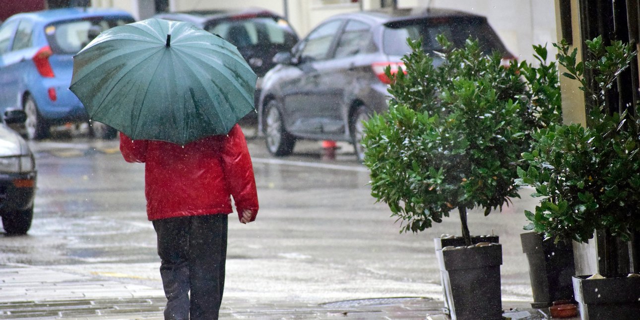 Νέο έκτακτο δελτίο καιρού με καταιγίδες και χαλαζοπτώσεις: Πορτοκαλί προειδοποίηση για επτά περιοχές