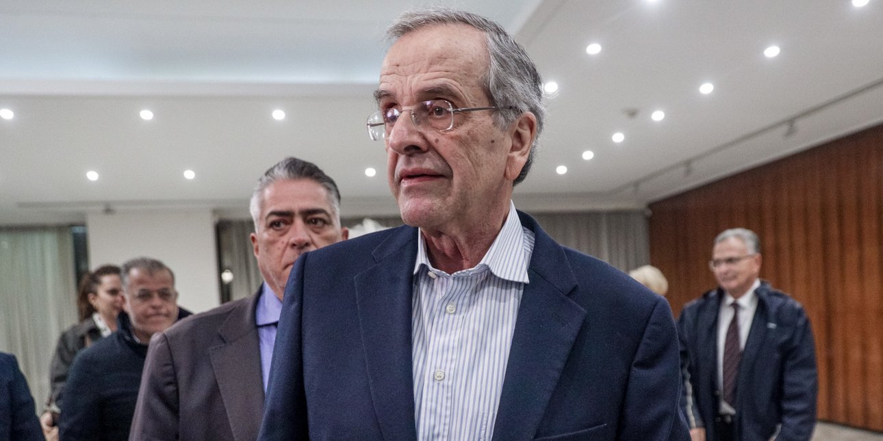 Samaras Moving to Launch New Right-Wing Party — Candidates Being Vetted, Ten Ex-New Democracy Officials Ready to Join
